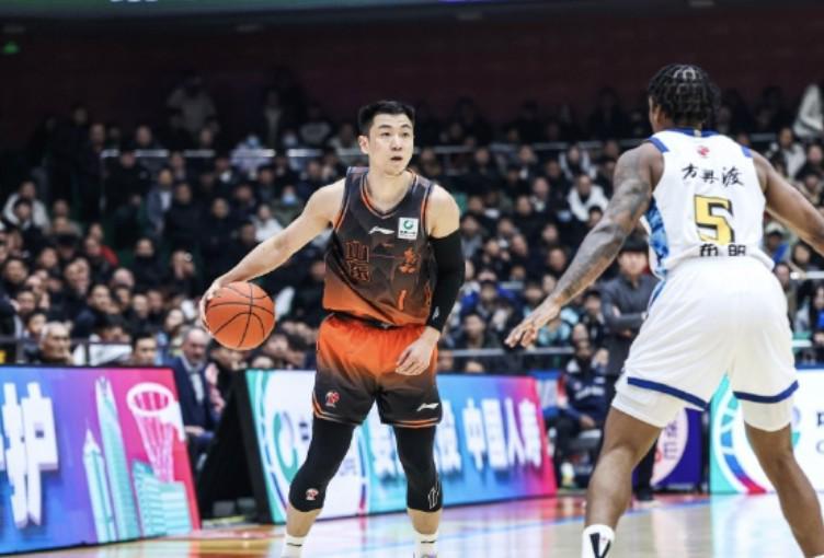 世界杯官方会员-赛季首次回到济南主场，高诗岩：感谢球迷的支持，好久不见！