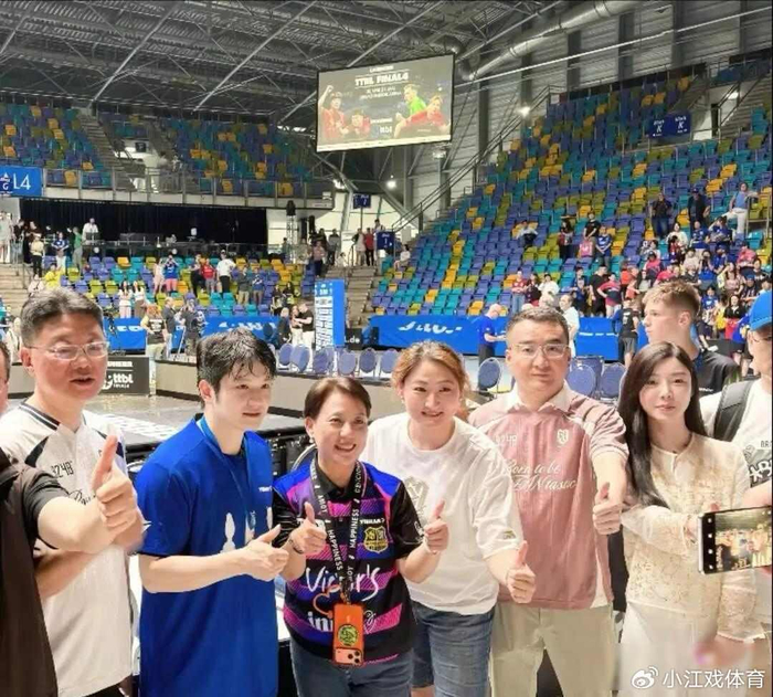 樊振东刚回家,假期被叫停,系统已开始校准|萨尔布吕肯俱乐部|上海体育局|德国杯|三冠王|德甲_新浪体育_新浪新闻